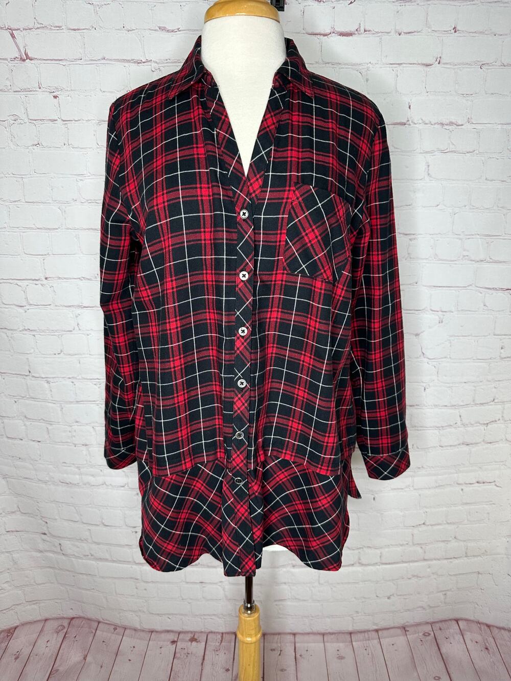 100% Cotton J. Jill Red Black Plaid Flannel Tunic Top Women's Medium Petite